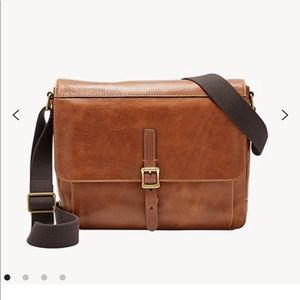 NWT Fossil “Defender EW City” message bag